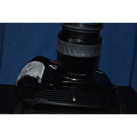 Minolta Maxxum 7xi POWERS ON with 28-105mm lens - Picture 8 of 9